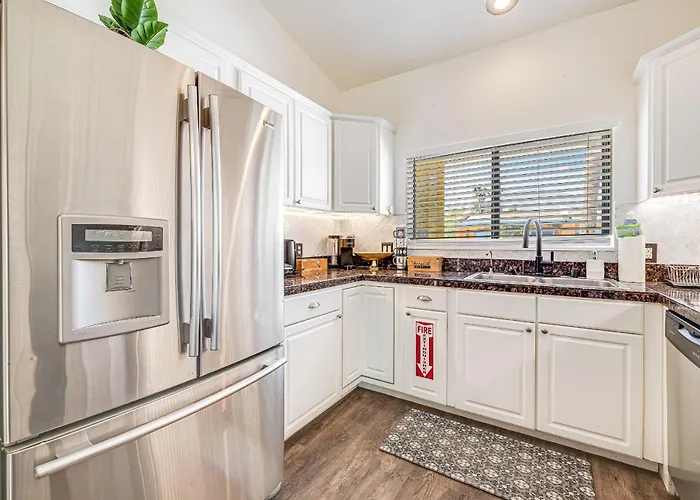 Amazing Serenity Vacation Home W/Heated Pool & Spa